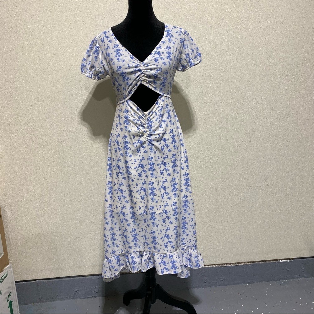 Forever 21 women’s dress bleu and white size S - Picture 1 of 11